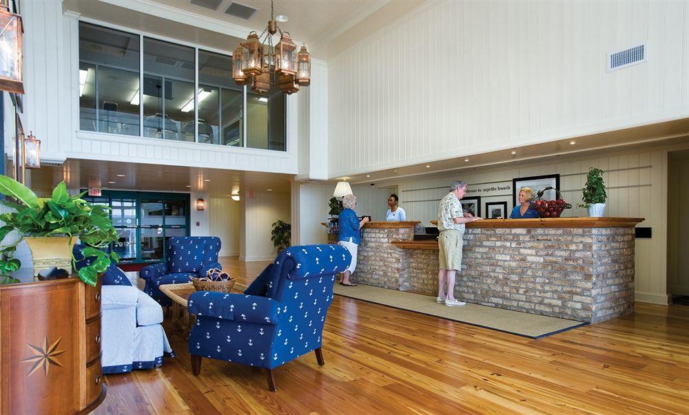 Hampton Inn & Suites Myrtle Beach Oceanfront Interior photo